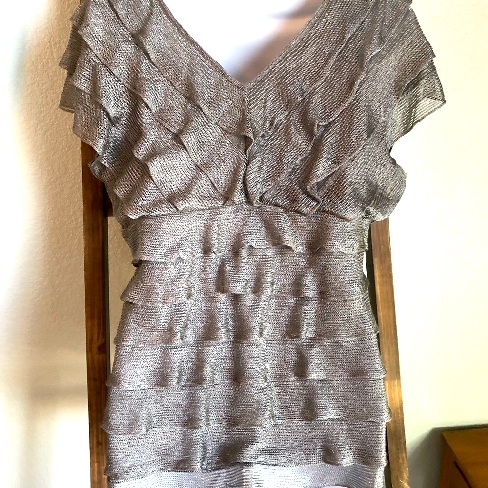 Studio M • Metallic Ruffle Top - Picture 4 of 8